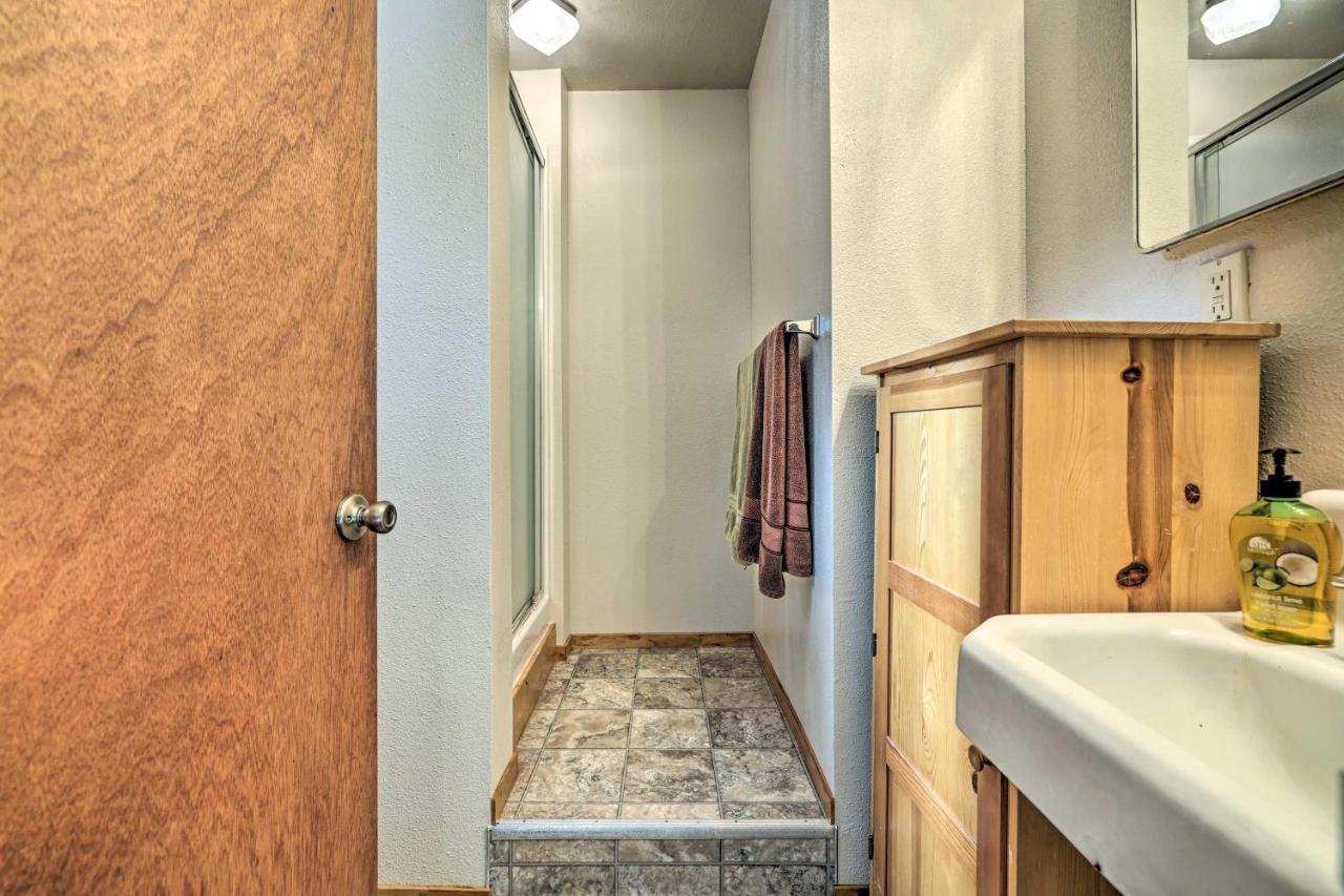Riverfront Home Near Yosemite National Park! Groveland Exterior photo